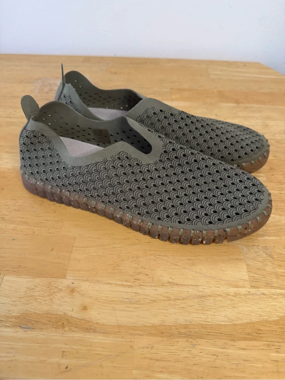 Ilse Jacobsen Tulip 139 Perforated Slip-On Sneakers Green Women's EU 41/Size 10